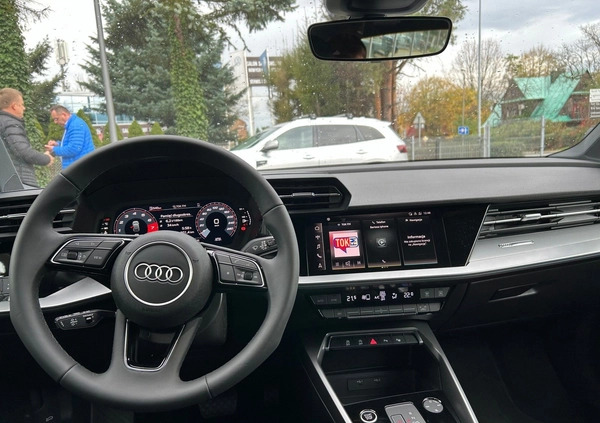 Audi A3 cena 121900 przebieg: 12512, rok produkcji 2023 z Toruń małe 254
